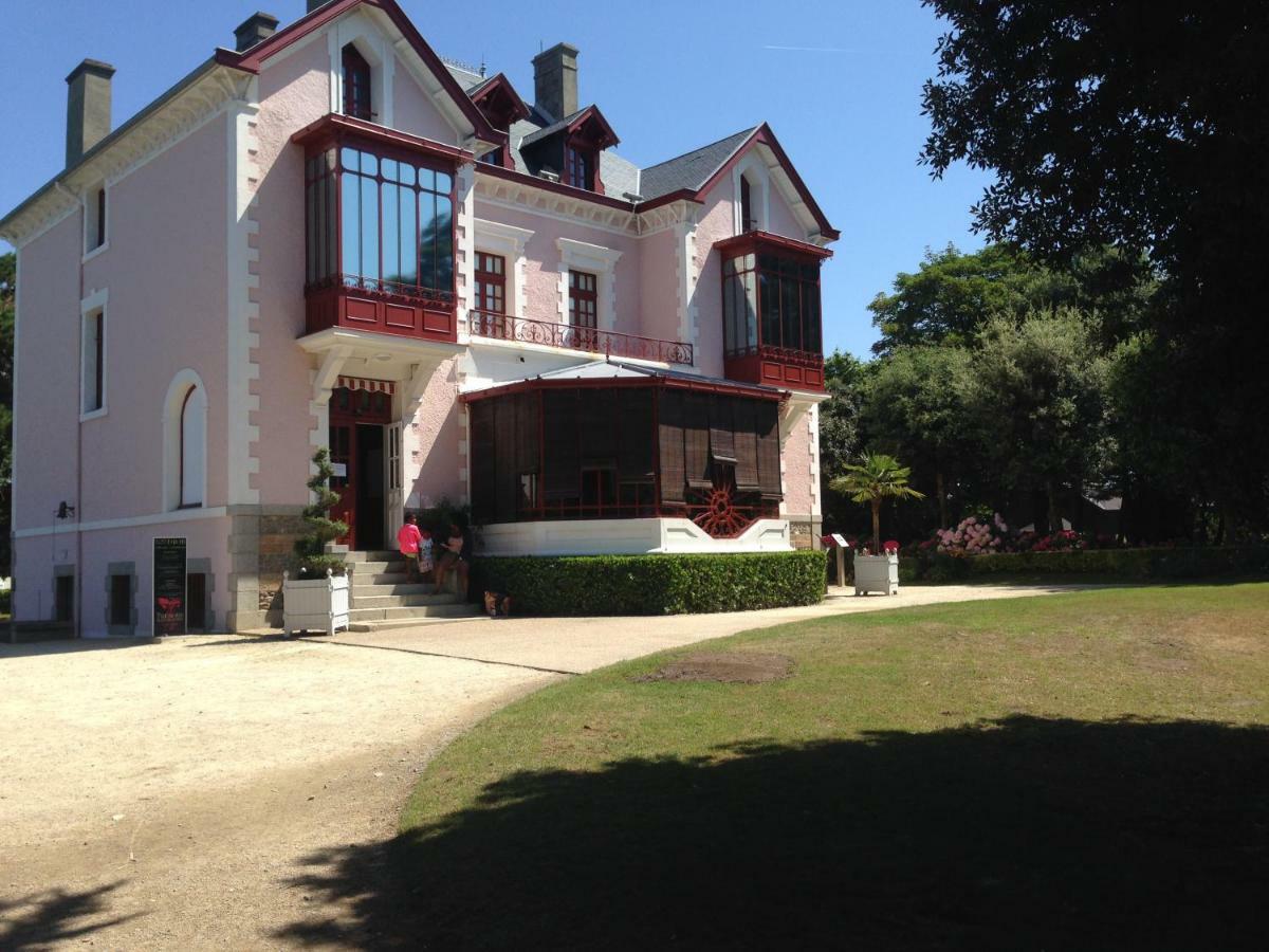 Le Platgousset Granville Exterior foto